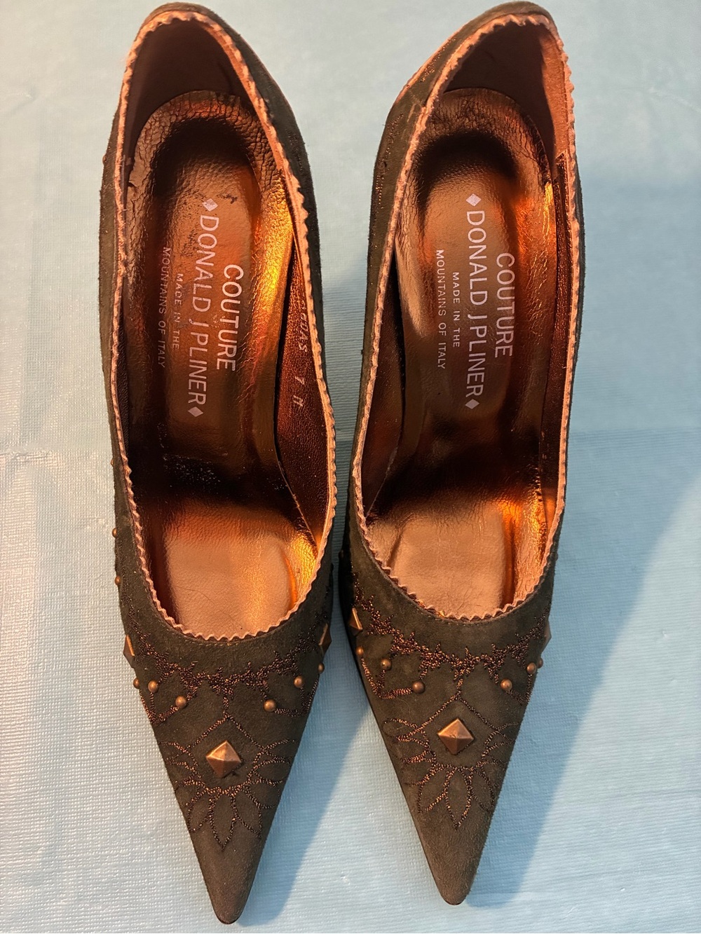 Couture Donald J. Pliner Italy Suede Dark Green Pointed-Toe Pumps Size 7